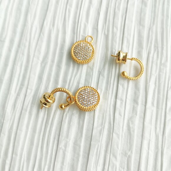 Julie Vos Fleur-de-Lis Pavé Cubic Zirconia Gold Earrings - Picture 3 of 3